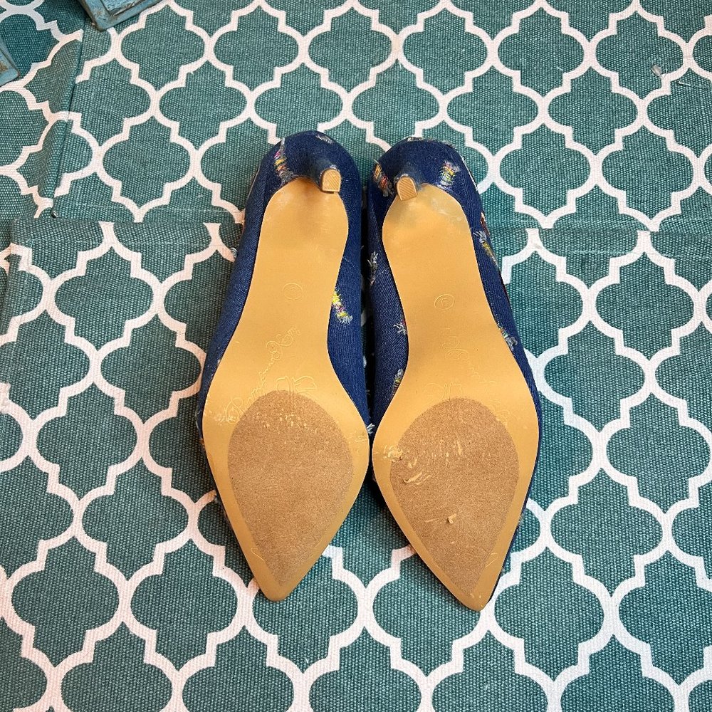 Penny loves Kenny America Pumps - Picture 6 of 7